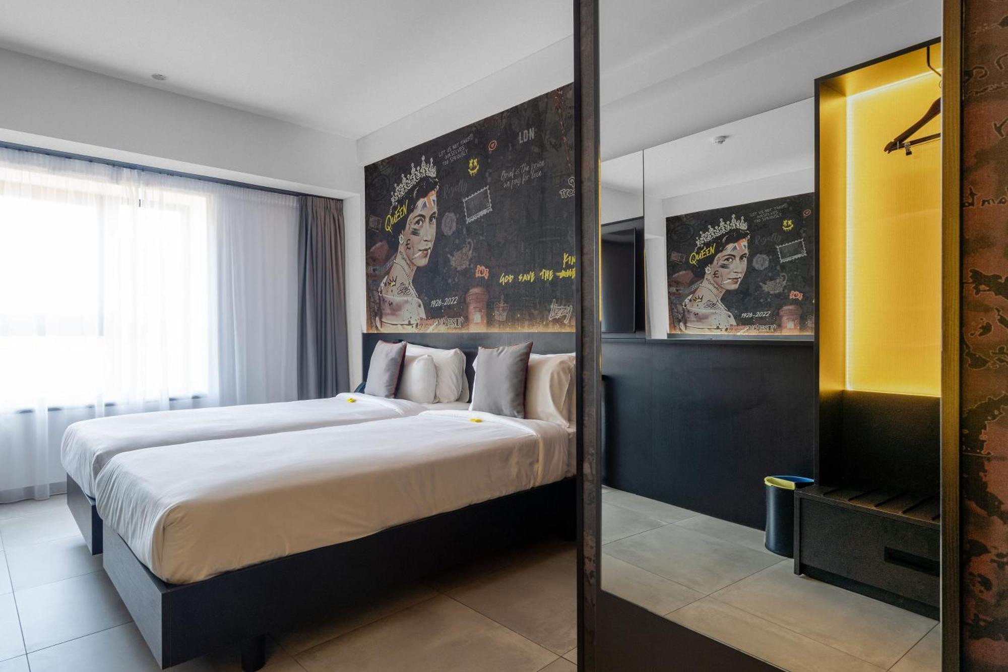 So City Hotel Adults Only Saint Julian's Exterior photo