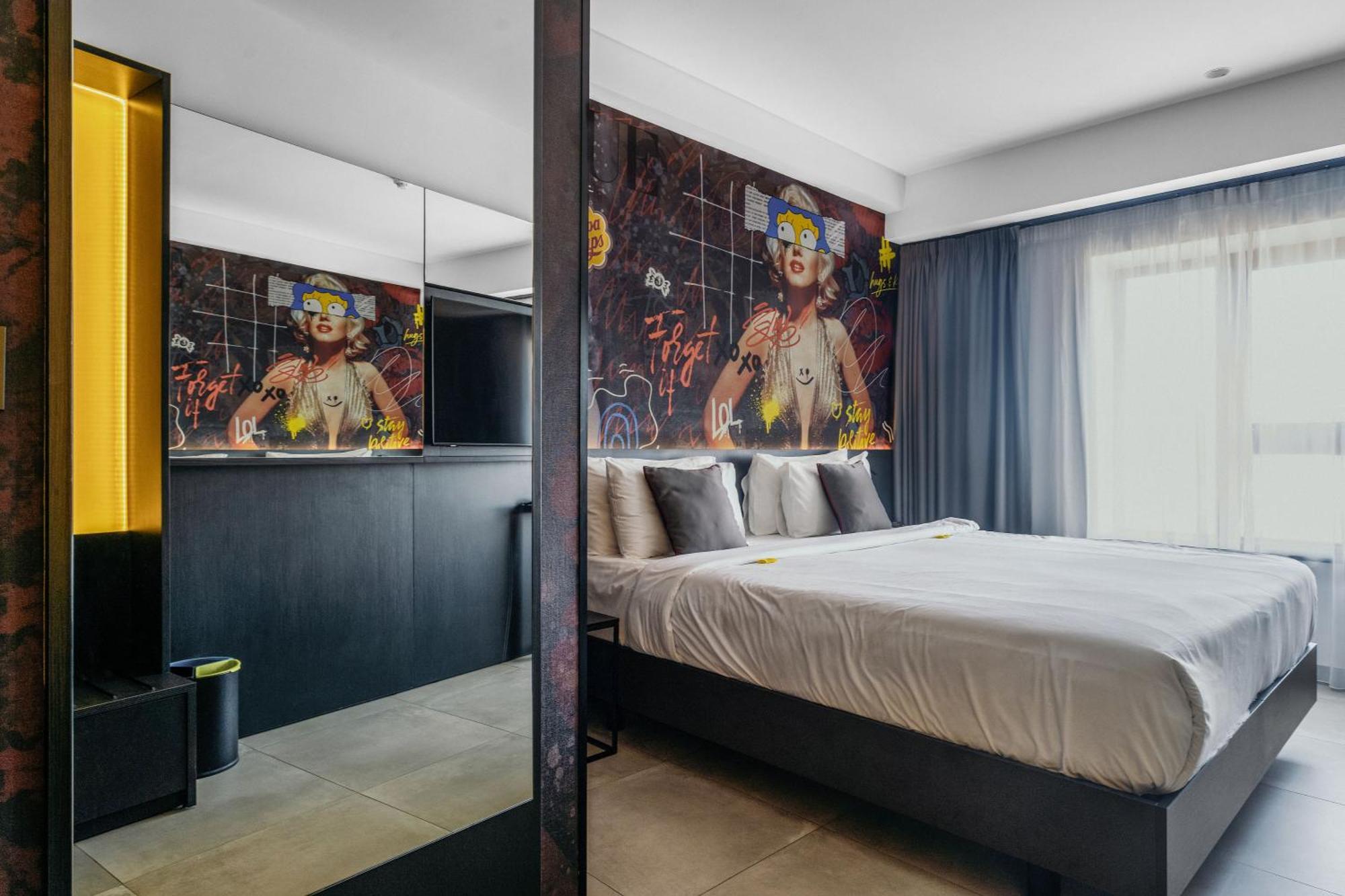 So City Hotel Adults Only Saint Julian's Exterior photo