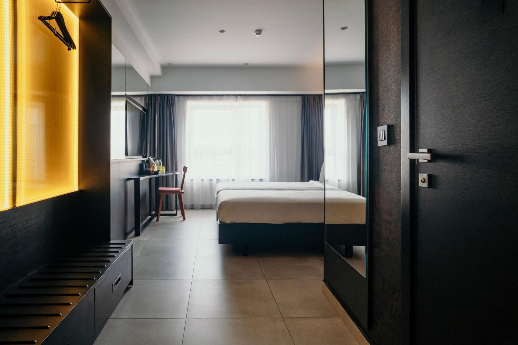 So City Hotel Adults Only Saint Julian's Exterior photo