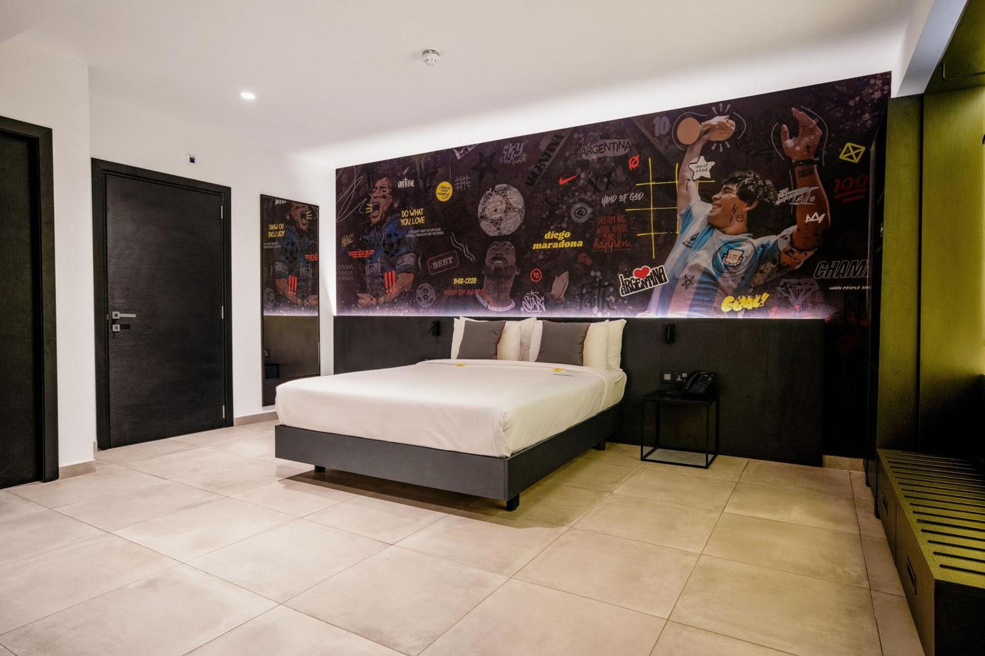So City Hotel Adults Only Saint Julian's Exterior photo