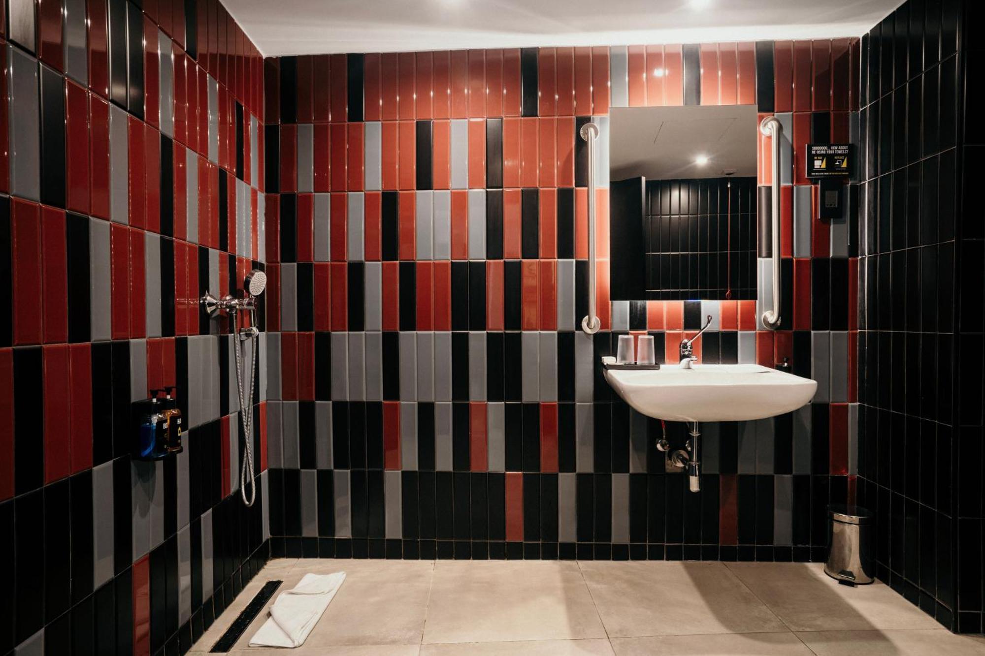 So City Hotel Adults Only Saint Julian's Exterior photo