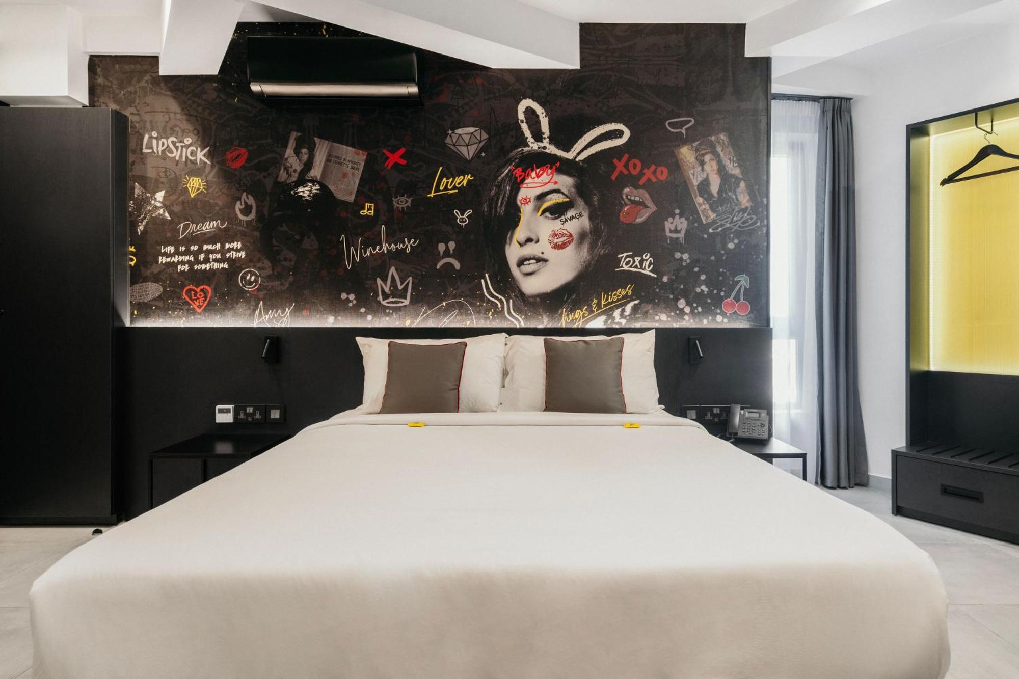 So City Hotel Adults Only Saint Julian's Exterior photo