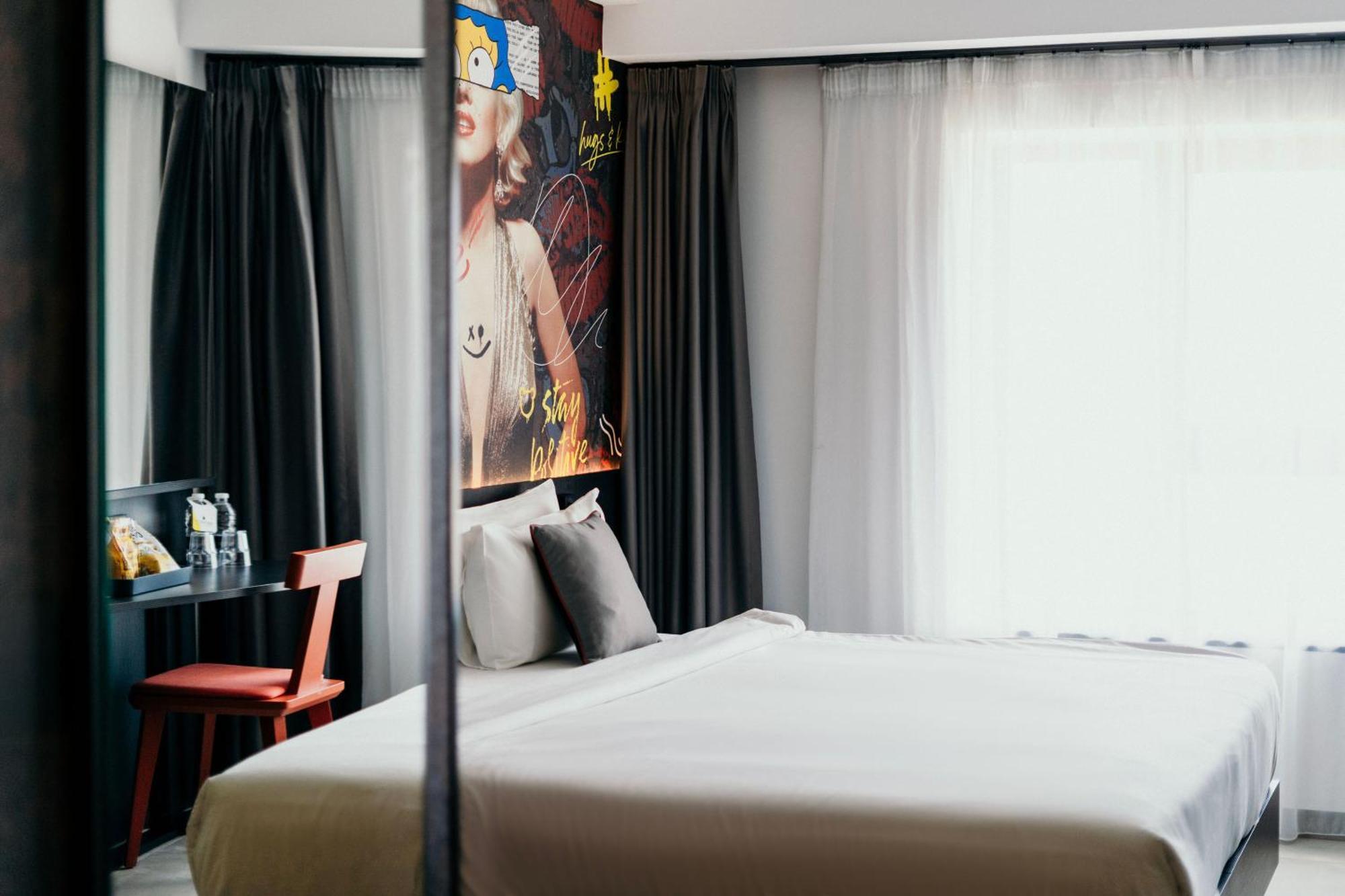 So City Hotel Adults Only Saint Julian's Exterior photo